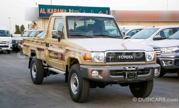 Buy Import Toyota Land Cruiser Beige Car in Import - Dubai in Conakry Buy Import Toyota Land Cruiser Beige Car in Import - Dubai in Conakry