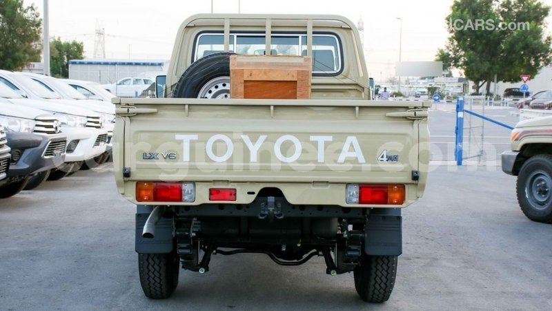 Big with watermark toyota land cruiser conakry import dubai 4832