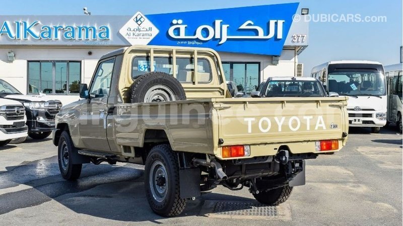 Big with watermark toyota land cruiser conakry import dubai 4833