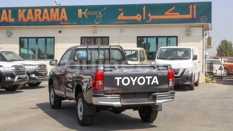 Big with watermark toyota hilux conakry import dubai 4839