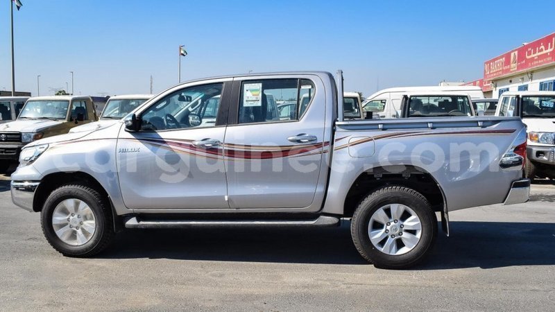 Big with watermark toyota hilux conakry import dubai 4842