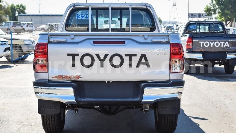 Big with watermark toyota hilux conakry import dubai 4842
