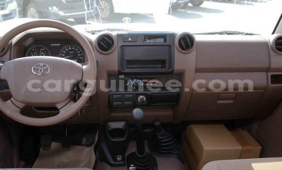 Buy Import Toyota Land Cruiser Beige Car in Import - Dubai in Conakry Buy Import Toyota Land Cruiser Beige Car in Import - Dubai in Conakry