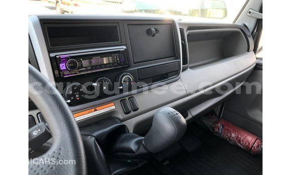 Buy Import Mitsubishi Carisma White Car in Import - Dubai in Conakry Buy Import Mitsubishi Carisma White Car in Import - Dubai in Conakry