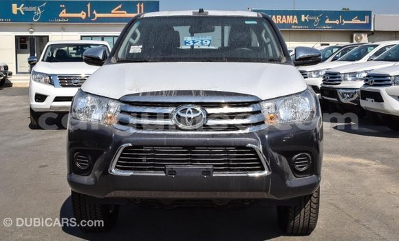 Acheter Import Voiture Toyota Hilux Autre à Import - Dubai, Conakry Acheter Import Voiture Toyota Hilux Autre à Import - Dubai, Conakry