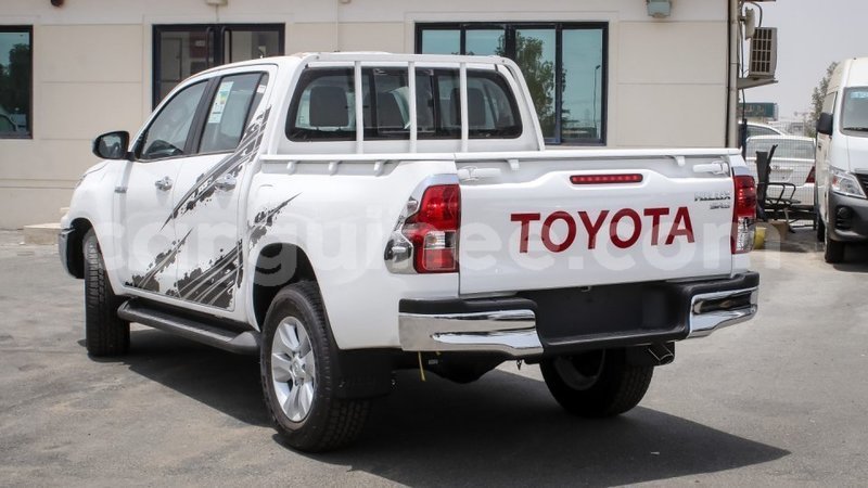 Big with watermark toyota hilux conakry import dubai 4852