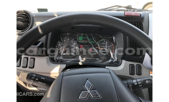 Buy Import Mitsubishi Carisma White Car in Import - Dubai in Conakry Buy Import Mitsubishi Carisma White Car in Import - Dubai in Conakry