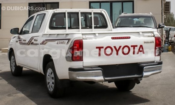 Acheter Import Voiture Toyota Hilux Blanc à Import - Dubai, Conakry Acheter Import Voiture Toyota Hilux Blanc à Import - Dubai, Conakry