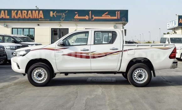 Buy Import Toyota Hilux White Car in Import - Dubai in Conakry Buy Import Toyota Hilux White Car in Import - Dubai in Conakry