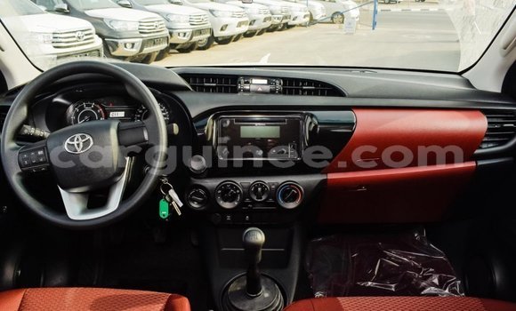 Buy Import Toyota Hilux White Car in Import - Dubai in Conakry Buy Import Toyota Hilux White Car in Import - Dubai in Conakry