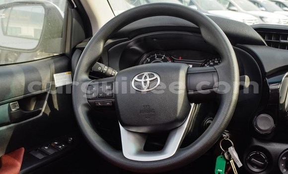 Buy Import Toyota Hilux White Car in Import - Dubai in Conakry Buy Import Toyota Hilux White Car in Import - Dubai in Conakry