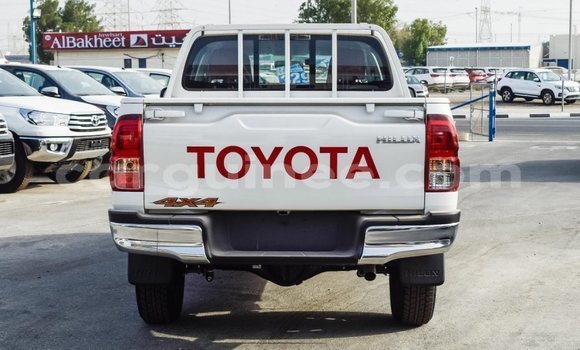Buy Import Toyota Hilux White Car in Import - Dubai in Conakry Buy Import Toyota Hilux White Car in Import - Dubai in Conakry