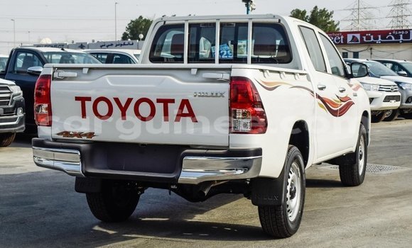 Buy Import Toyota Hilux White Car in Import - Dubai in Conakry Buy Import Toyota Hilux White Car in Import - Dubai in Conakry