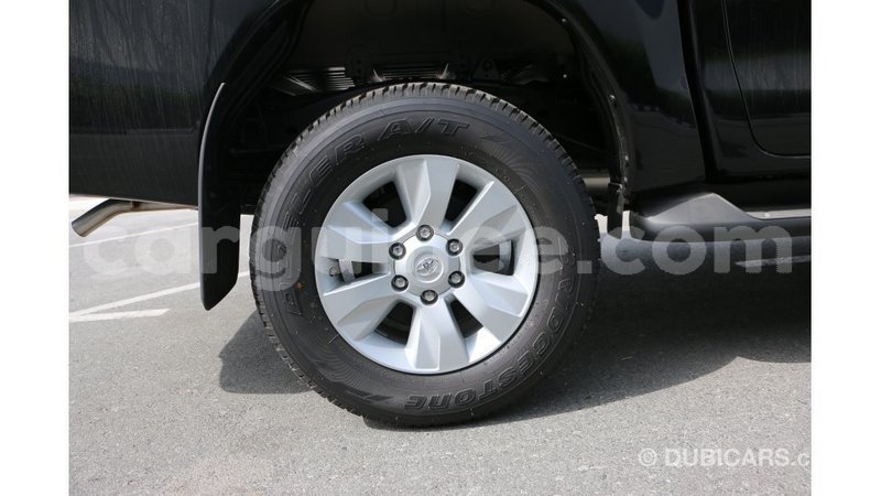 Big with watermark toyota hilux conakry import dubai 4868