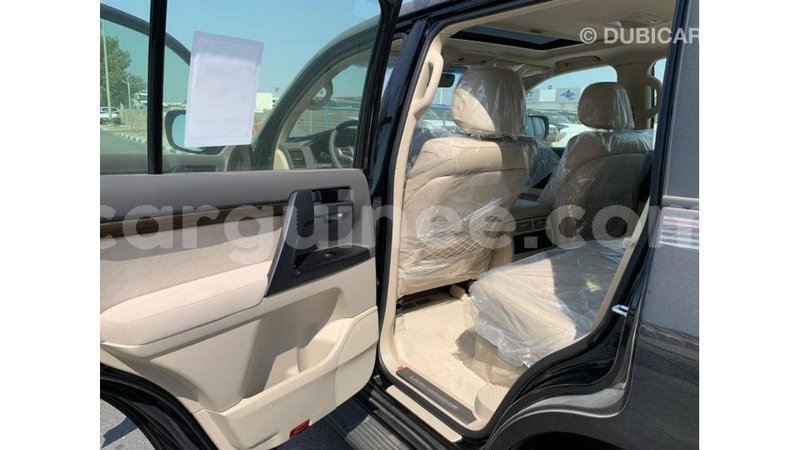 Big with watermark toyota land cruiser conakry import dubai 4871