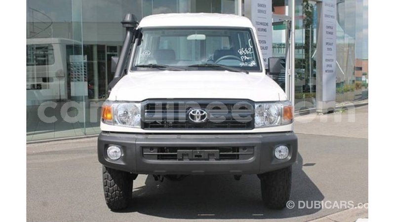 Big with watermark toyota land cruiser conakry import dubai 4872