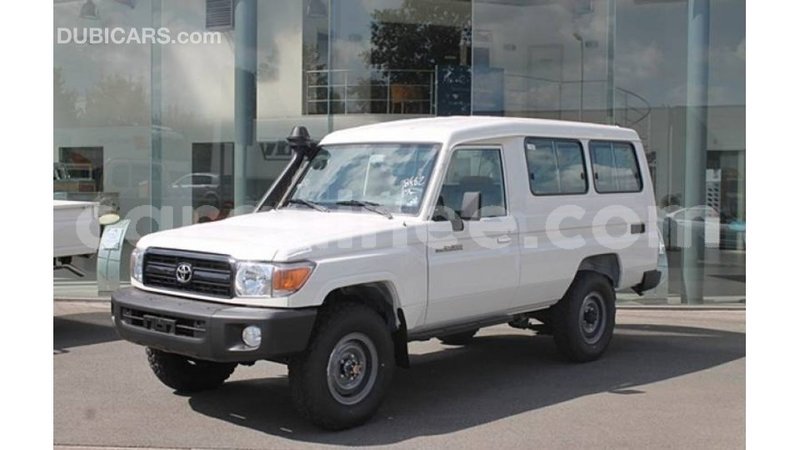 Big with watermark toyota land cruiser conakry import dubai 4872