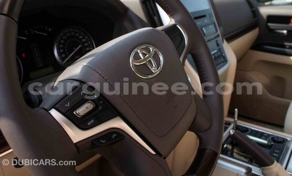Buy Import Toyota Land Cruiser Black Car in Import - Dubai in Conakry Buy Import Toyota Land Cruiser Black Car in Import - Dubai in Conakry