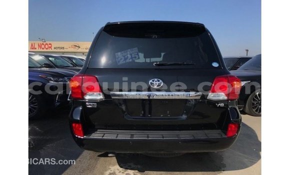 Acheter Import Voiture Toyota Land Cruiser Noir à Import - Dubai, Conakry Acheter Import Voiture Toyota Land Cruiser Noir à Import - Dubai, Conakry