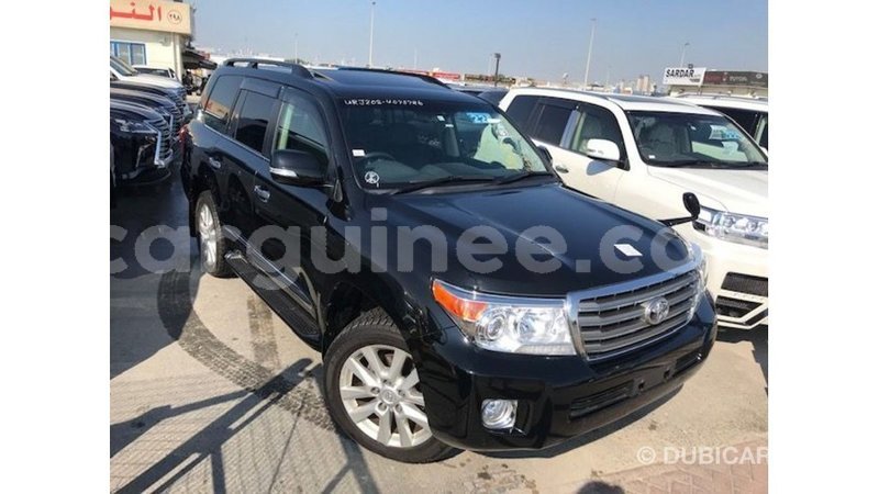 Big with watermark toyota land cruiser conakry import dubai 4877