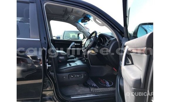 Acheter Import Voiture Toyota Land Cruiser Noir à Import - Dubai, Conakry Acheter Import Voiture Toyota Land Cruiser Noir à Import - Dubai, Conakry