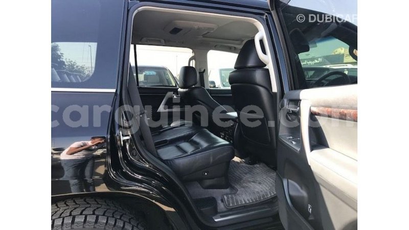 Big with watermark toyota land cruiser conakry import dubai 4877