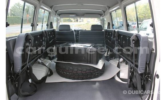 Buy Import Toyota Land Cruiser White Car in Import - Dubai in Conakry Buy Import Toyota Land Cruiser White Car in Import - Dubai in Conakry