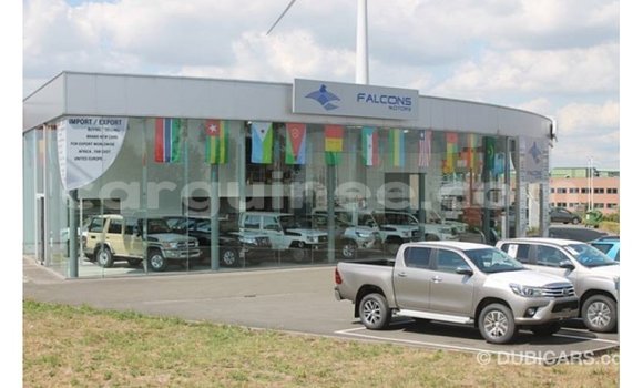 Buy Import Toyota Land Cruiser White Car in Import - Dubai in Conakry Buy Import Toyota Land Cruiser White Car in Import - Dubai in Conakry