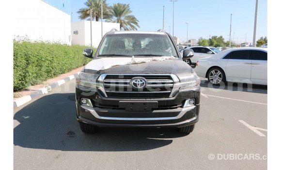Buy Import Toyota Land Cruiser Black Car in Import - Dubai in Conakry Buy Import Toyota Land Cruiser Black Car in Import - Dubai in Conakry