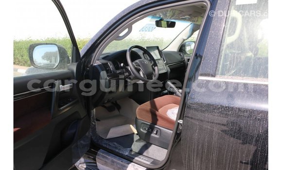 Buy Import Toyota Land Cruiser Black Car in Import - Dubai in Conakry Buy Import Toyota Land Cruiser Black Car in Import - Dubai in Conakry