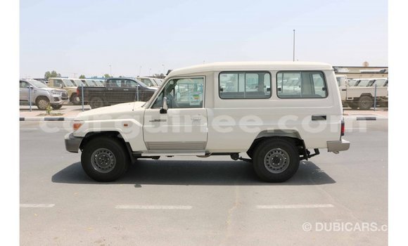 Buy Import Toyota Land Cruiser White Car in Import - Dubai in Conakry Buy Import Toyota Land Cruiser White Car in Import - Dubai in Conakry