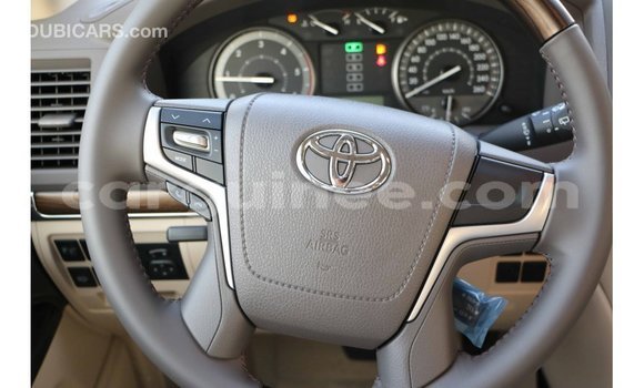 Buy Import Toyota Land Cruiser White Car in Import - Dubai in Conakry Buy Import Toyota Land Cruiser White Car in Import - Dubai in Conakry