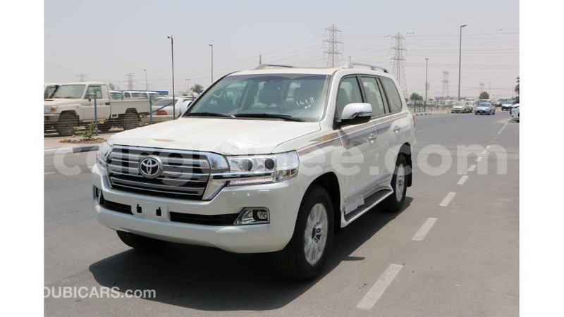 Big with watermark toyota land cruiser conakry import dubai 4887