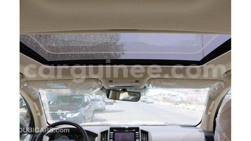 Big with watermark toyota land cruiser conakry import dubai 4887