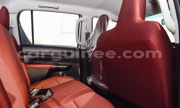 Buy Import Toyota Hilux White Car in Import - Dubai in Conakry Buy Import Toyota Hilux White Car in Import - Dubai in Conakry
