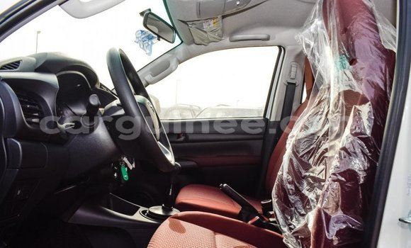Buy Import Toyota Hilux White Car in Import - Dubai in Conakry Buy Import Toyota Hilux White Car in Import - Dubai in Conakry