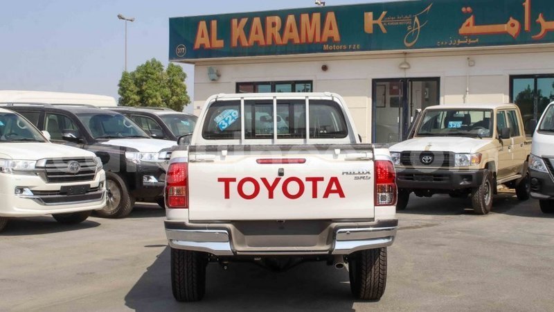 Big with watermark toyota hilux conakry import dubai 4890