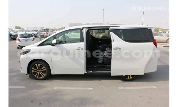 Buy Import Toyota Alphard White Car in Import - Dubai in Conakry Buy Import Toyota Alphard White Car in Import - Dubai in Conakry