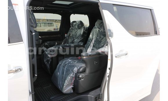 Buy Import Toyota Alphard White Car in Import - Dubai in Conakry Buy Import Toyota Alphard White Car in Import - Dubai in Conakry