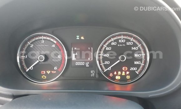 Buy Import Mitsubishi L200 White Car in Import - Dubai in Conakry Buy Import Mitsubishi L200 White Car in Import - Dubai in Conakry