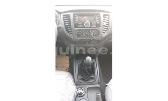 Buy Import Mitsubishi L200 White Car in Import - Dubai in Conakry Buy Import Mitsubishi L200 White Car in Import - Dubai in Conakry