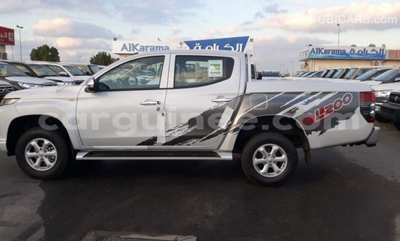 Buy Import Mitsubishi L200 White Car in Import - Dubai in Conakry Buy Import Mitsubishi L200 White Car in Import - Dubai in Conakry