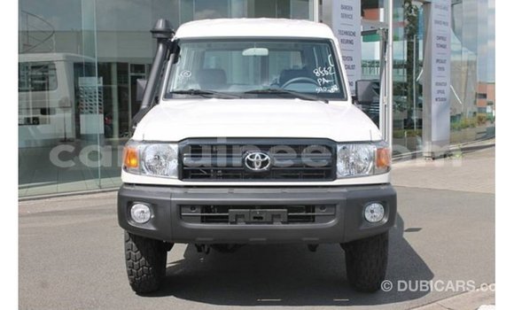 Acheter Import Voiture Toyota Land Cruiser Blanc à Import - Dubai, Conakry Acheter Import Voiture Toyota Land Cruiser Blanc à Import - Dubai, Conakry