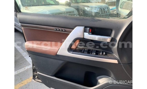 Buy Import Toyota Land Cruiser Black Car in Import - Dubai in Conakry Buy Import Toyota Land Cruiser Black Car in Import - Dubai in Conakry