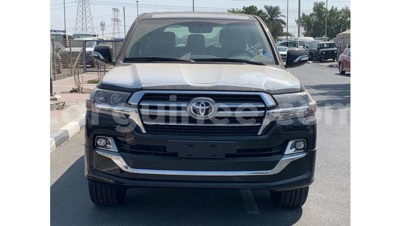 Big with watermark toyota land cruiser conakry import dubai 4908