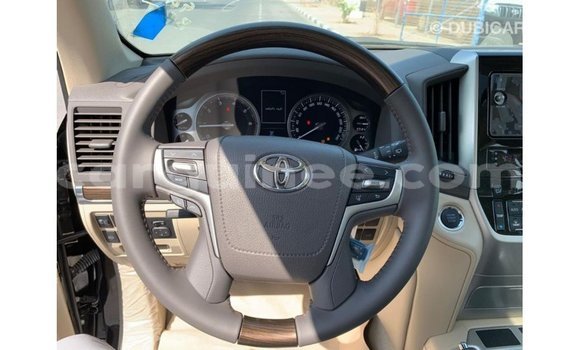 Buy Import Toyota Land Cruiser Black Car in Import - Dubai in Conakry Buy Import Toyota Land Cruiser Black Car in Import - Dubai in Conakry