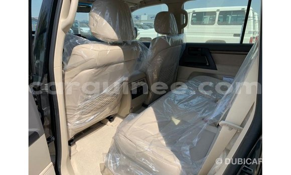 Buy Import Toyota Land Cruiser Black Car in Import - Dubai in Conakry Buy Import Toyota Land Cruiser Black Car in Import - Dubai in Conakry