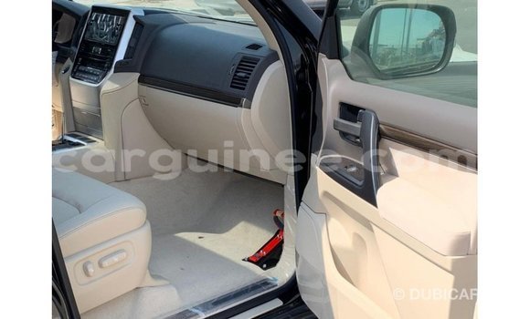 Buy Import Toyota Land Cruiser Black Car in Import - Dubai in Conakry Buy Import Toyota Land Cruiser Black Car in Import - Dubai in Conakry
