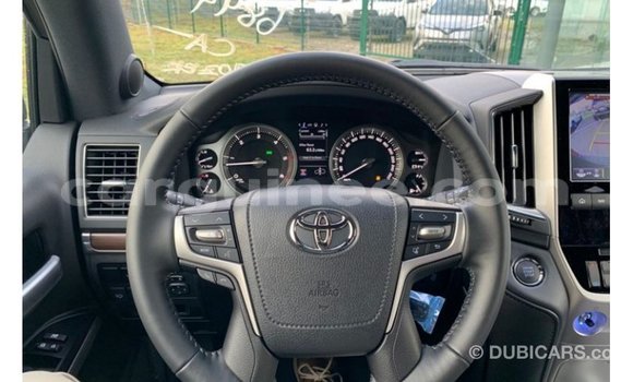 Acheter Import Voiture Toyota Land Cruiser Noir à Import - Dubai, Conakry Acheter Import Voiture Toyota Land Cruiser Noir à Import - Dubai, Conakry