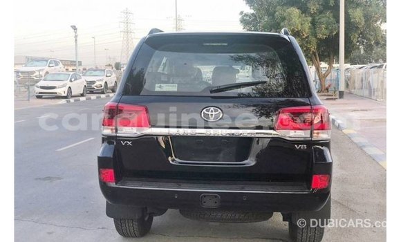 Buy Import Toyota Land Cruiser Black Car in Import - Dubai in Conakry Buy Import Toyota Land Cruiser Black Car in Import - Dubai in Conakry